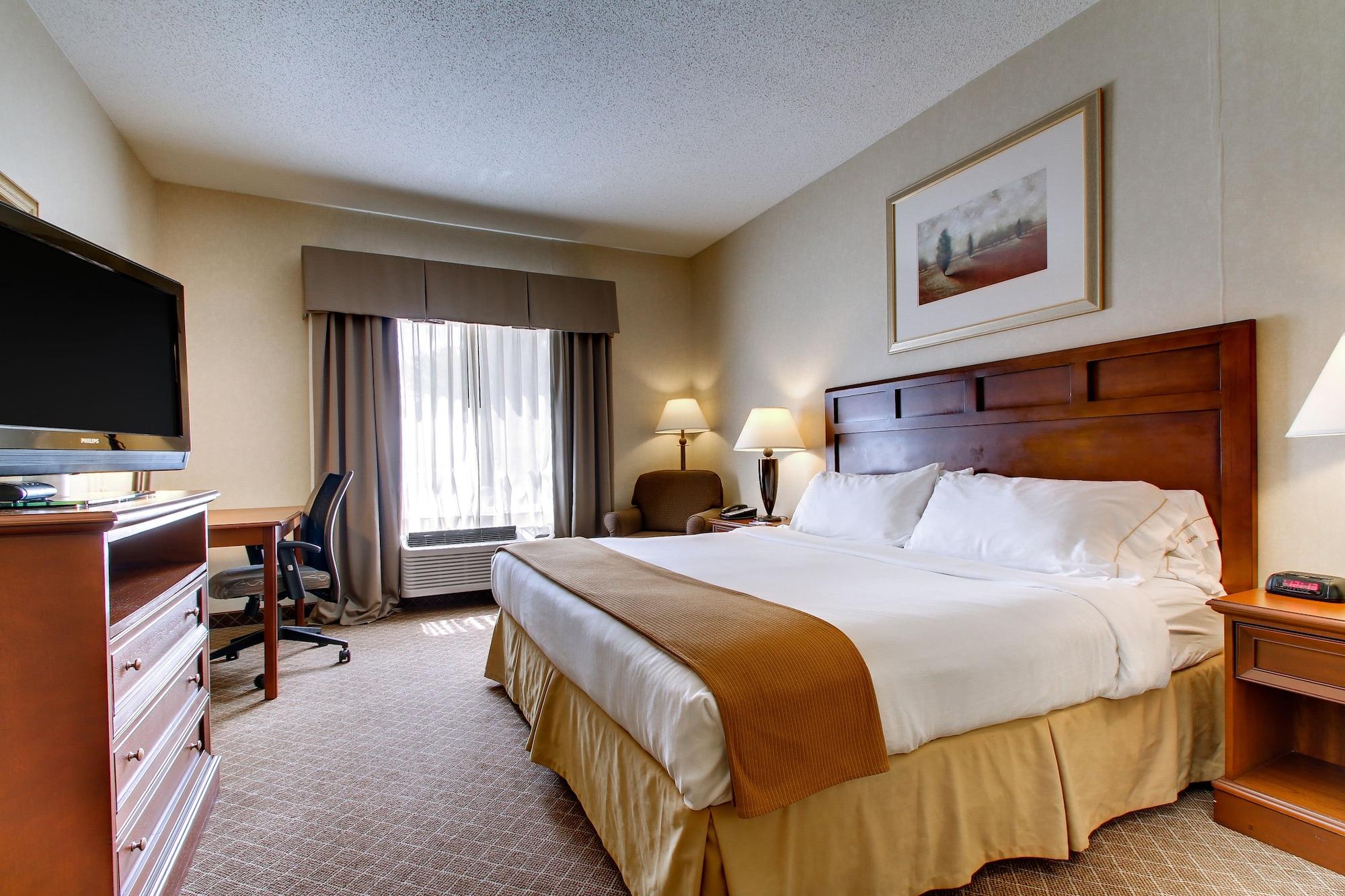 Baymont By Wyndham Kirksville University Area Bagian luar foto